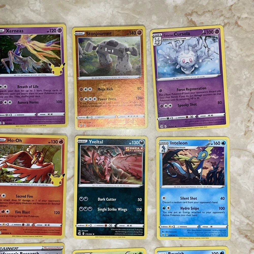 Excellent Condition set of 2020/21 Pokemon cards (20‎ cards)